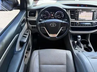 Toyota Highlander 2017 Limited 4dr SUV