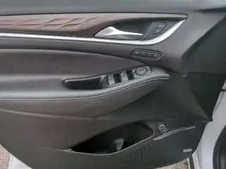 Buick Enclave 2022 4x4 Avenir 4dr Crossover