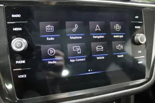 Volkswagen Tiguan 2024 4x4 SE R-Line Negro 4Motion 4p SUV