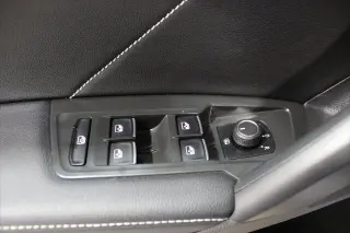 Volkswagen Tiguan 2024 4x4 SE R-Line Negro 4Motion 4p SUV