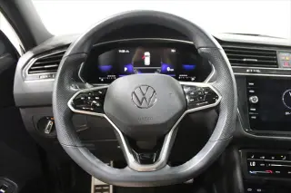 Volkswagen Tiguan 2024 4x4 SE R-Line Negro 4Motion 4p SUV