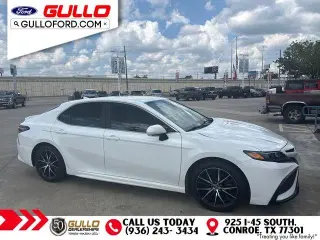Toyota Camry 2024 SE 4p Sedan