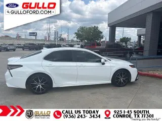 Toyota Camry 2024 SE 4p Sedan
