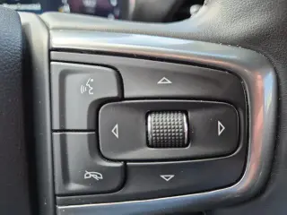 Chevrolet Silverado 1500 2023 4x4 LT 4p Puertas Cabina de Tripulante de 5.8 pies CB w/1LT