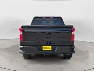 Chevrolet Silverado 1500 2023 4x4 LT 4p Puertas Cabina de Tripulante de 5.8 pies CB w/1LT
