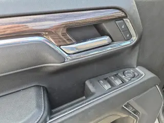 Chevrolet Silverado 1500 2023 4x4 LT 4p Puertas Cabina de Tripulante de 5.8 pies CB w/1LT