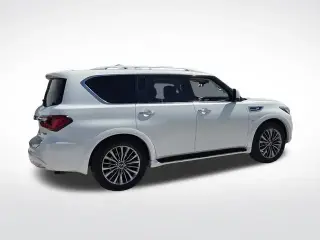 INFINITI QX80 2019 Luxe 4dr SUV