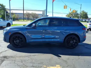 Lincoln Corsair 2024 AWD Premiere 4p SUV