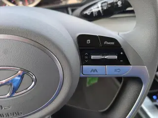 Hyundai ELANTRA 2021 SE 4p Sedano