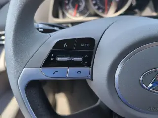 Hyundai ELANTRA 2021 SE 4p Sedano