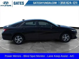 Hyundai ELANTRA 2021 SE 4p Sedano