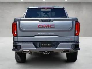 GMC Sierra 1500 2020 4x4 AT4 4dr Cabina de Tripulação 5.8 ft. CB
