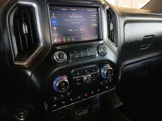 GMC Sierra 1500 2020 4x4 AT4 4dr Cabina de Tripulação 5.8 ft. CB