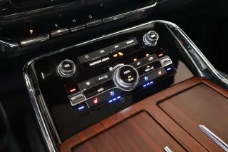 Lincoln Navigator 2021 4x4 Reserve 4dr SUV