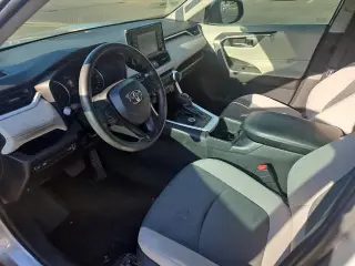 Toyota RAV4 Hybrid 2022 AWD XLE 4dr SUV