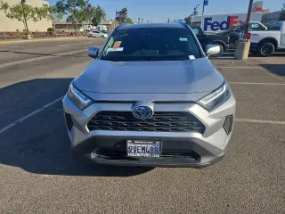 Toyota RAV4 Hybrid 2022 AWD XLE 4dr SUV
