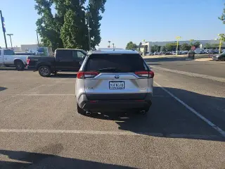 Toyota RAV4 Hybrid 2022 AWD XLE 4dr SUV