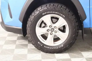 Toyota RAV4 Hybrid 2021 AWD LE 4dr SUV