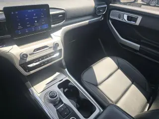 Ford Explorer 2024 AWD XLT 4dr SUV