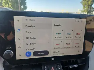 Toyota RAV4 Hybrid 2024 AWD XLE Premium 4p SUV