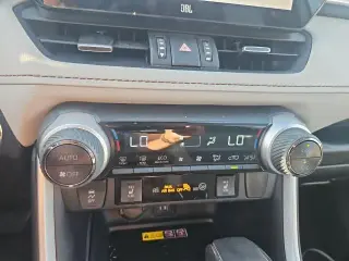 Toyota RAV4 Hybrid 2024 AWD XLE Premium 4p SUV