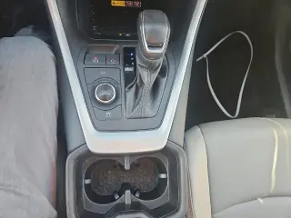 Toyota RAV4 Hybrid 2024 AWD XLE Premium 4p SUV