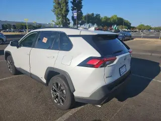 Toyota RAV4 Hybrid 2024 AWD XLE Premium 4p SUV
