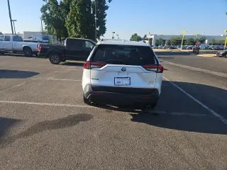 Toyota RAV4 Hybrid 2024 AWD XLE Premium 4p SUV