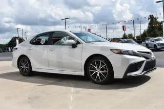 Toyota Camry 2024 SE 4dr Sedan