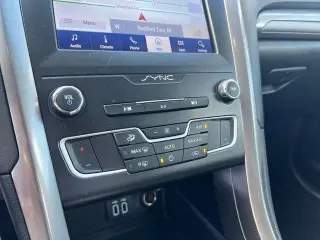 Ford Fusion Hybrid 2019 SE 4dr Sedan