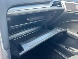 Ford Fusion Hybrid 2019 SE 4dr Sedan