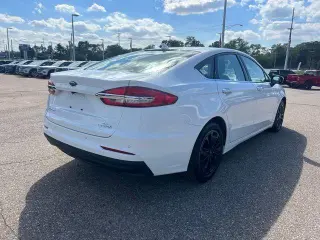 Ford Fusion Hybrid 2019 SE 4dr Sedan