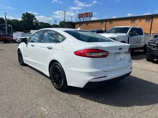 Ford Fusion Hybrid 2019 SE 4dr Sedan