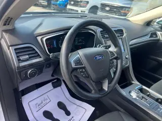 Ford Fusion Hybrid 2019 SE 4dr Sedan