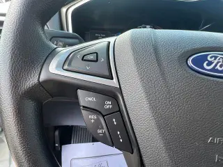 Ford Fusion Hybrid 2019 SE 4dr Sedan