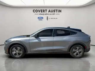 Ford Mustang Mach-E 2023 Select 4dr SUV