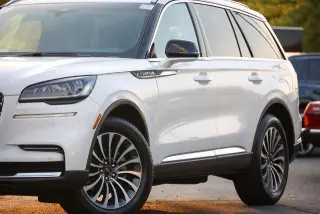 Lincoln Aviator 2022 AWD Standard 4dr SUV