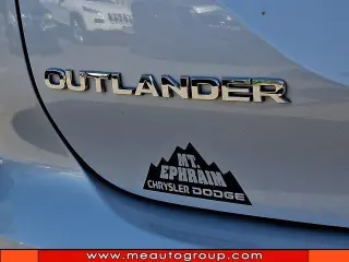 Mitsubishi Outlander 2022 AWD ES 4p SUV