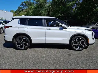 Mitsubishi Outlander 2022 AWD ES 4p SUV