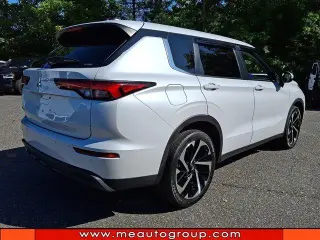 Mitsubishi Outlander 2022 AWD ES 4p SUV
