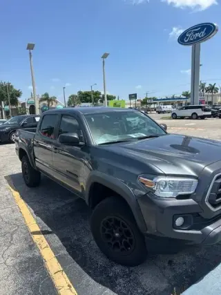 Toyota Tacoma 2023 4x2 TRD Todo Terreno 4p Doble Cabina 5.0 ft CB