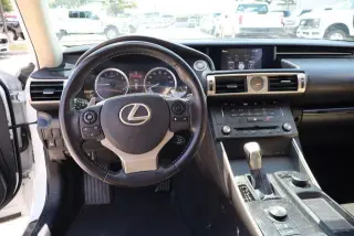 Lexus IS 250 2015 4dr Sedan