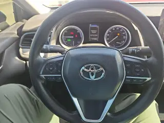 Toyota Camry Hybrid 2022 LE 4p Sedan