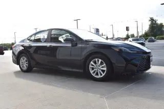 Toyota Camry 2025 LE 4dr Sedan