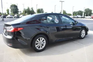 Toyota Camry 2025 LE 4dr Sedan