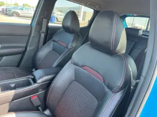 Nissan Kicks 2025 AWD SR 4dr Crossover