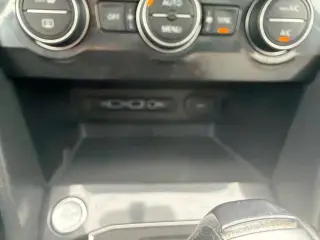 Volkswagen Tiguan 2018 2.0T SE 4dr SUV