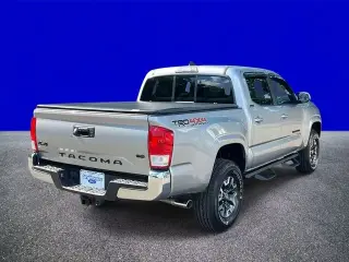 Toyota Tacoma 2016 4x4 TRD Off-Road 4dr Cabina Doble 5.0 ft SB 6A