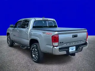 Toyota Tacoma 2016 4x4 TRD Off-Road 4dr Cabina Doble 5.0 ft SB 6A