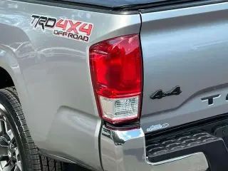 Toyota Tacoma 2016 4x4 TRD Off-Road 4dr Cabina Doble 5.0 ft SB 6A